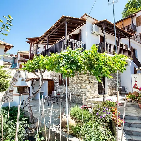 Cozy Traditional House In Thassos, Kallirachi Feriehus *