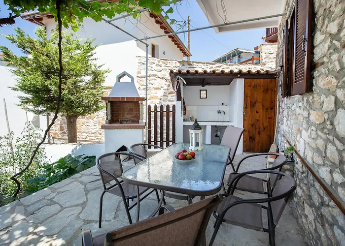 Cozy Traditional House In Thassos, Kallirachi