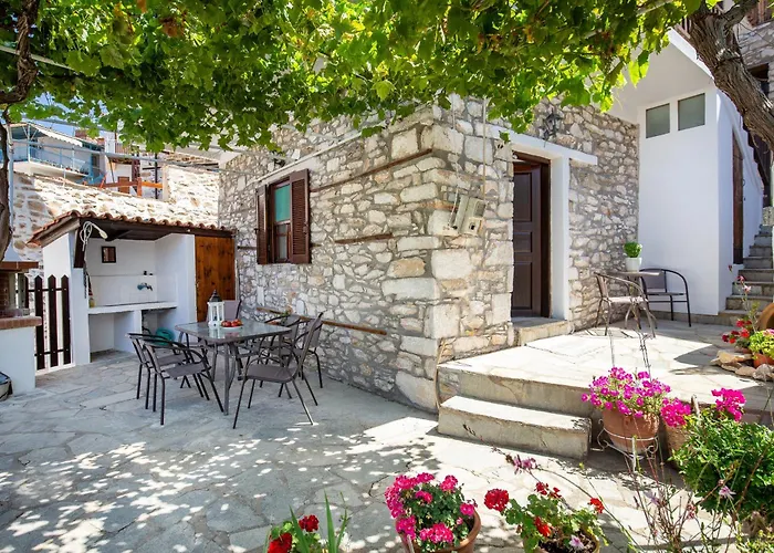 Cozy Traditional House In Thassos, Kallirachi *