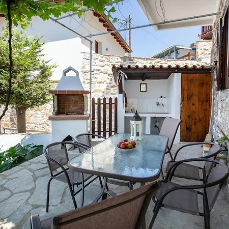Cozy Traditional House In Thassos, Kallirachi