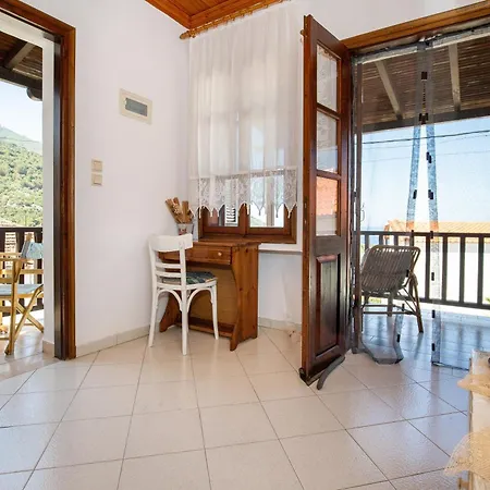 Cozy Traditional House In Thassos, Kallirachi Сasa de vacaciones