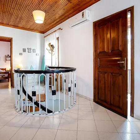 Cozy Traditional House In Thassos, Kallirachi Сasa de vacaciones