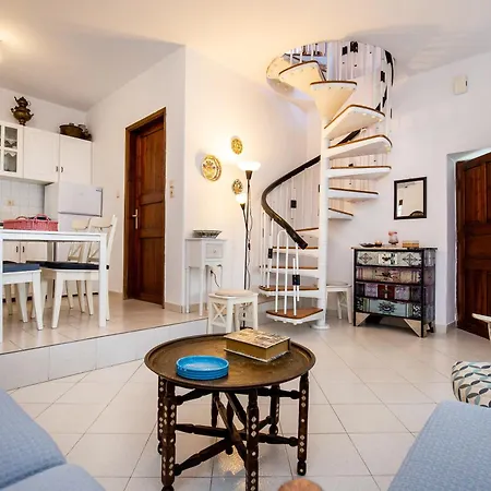 Cozy Traditional House In Thassos, Kallirachi 別荘