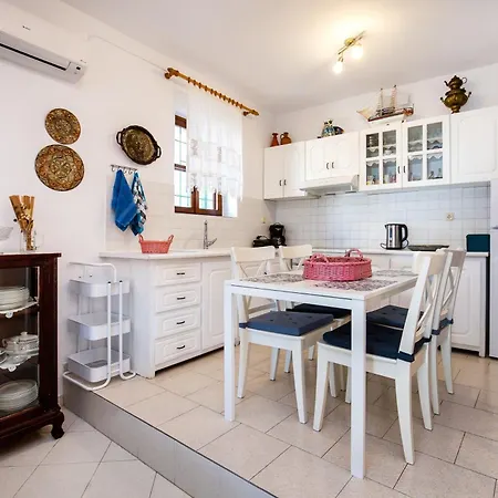 別荘 Cozy Traditional House In Thassos, Kallirachi Kallirákhi